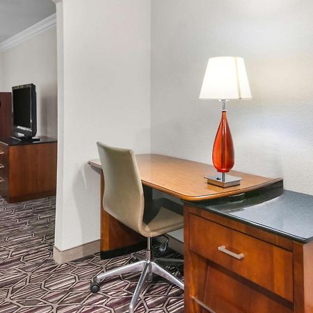Surestay Plus By Best Western Fort Worth Benbrook Eksteriør billede