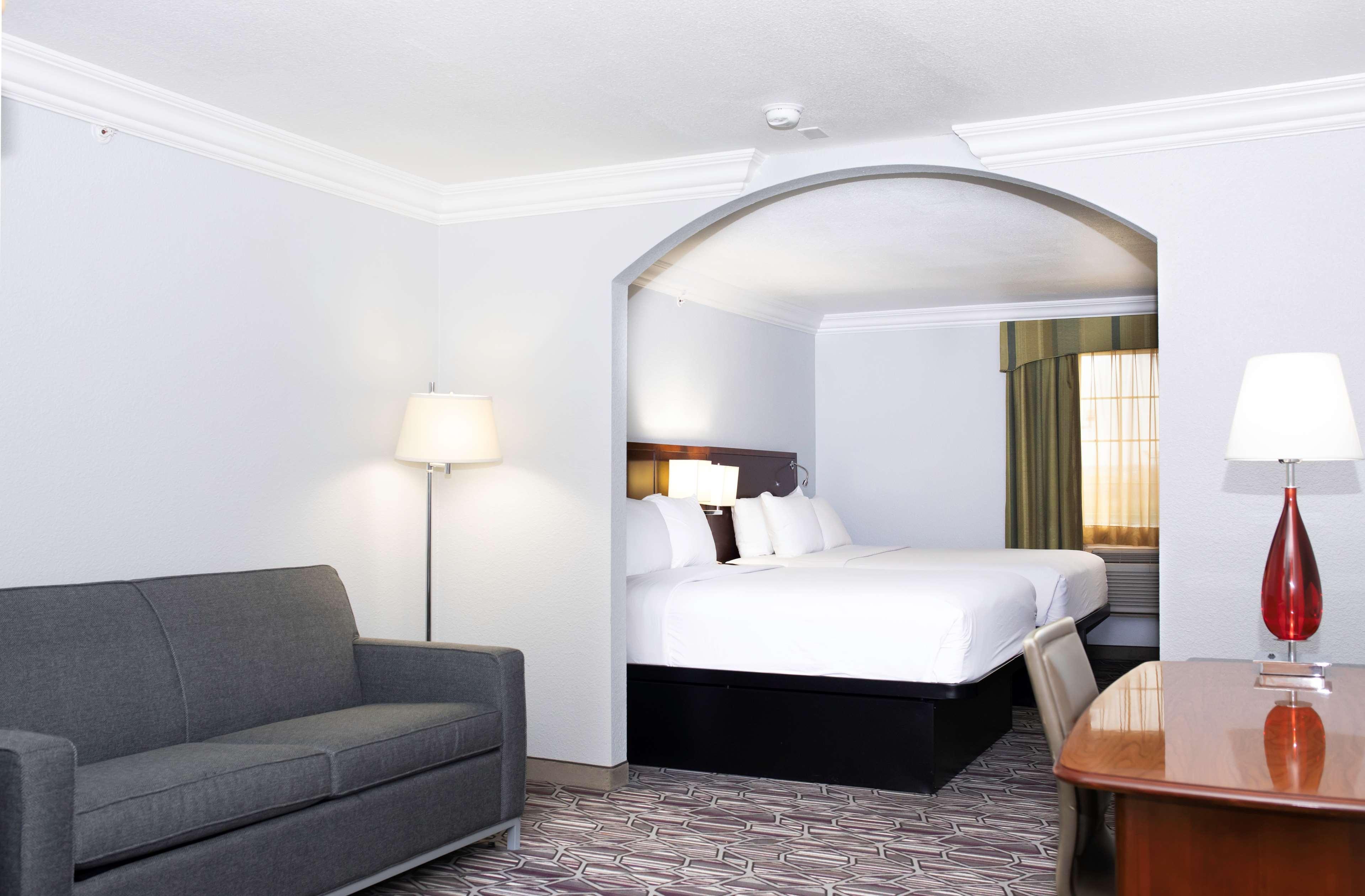 Surestay Plus By Best Western Fort Worth Benbrook Eksteriør billede