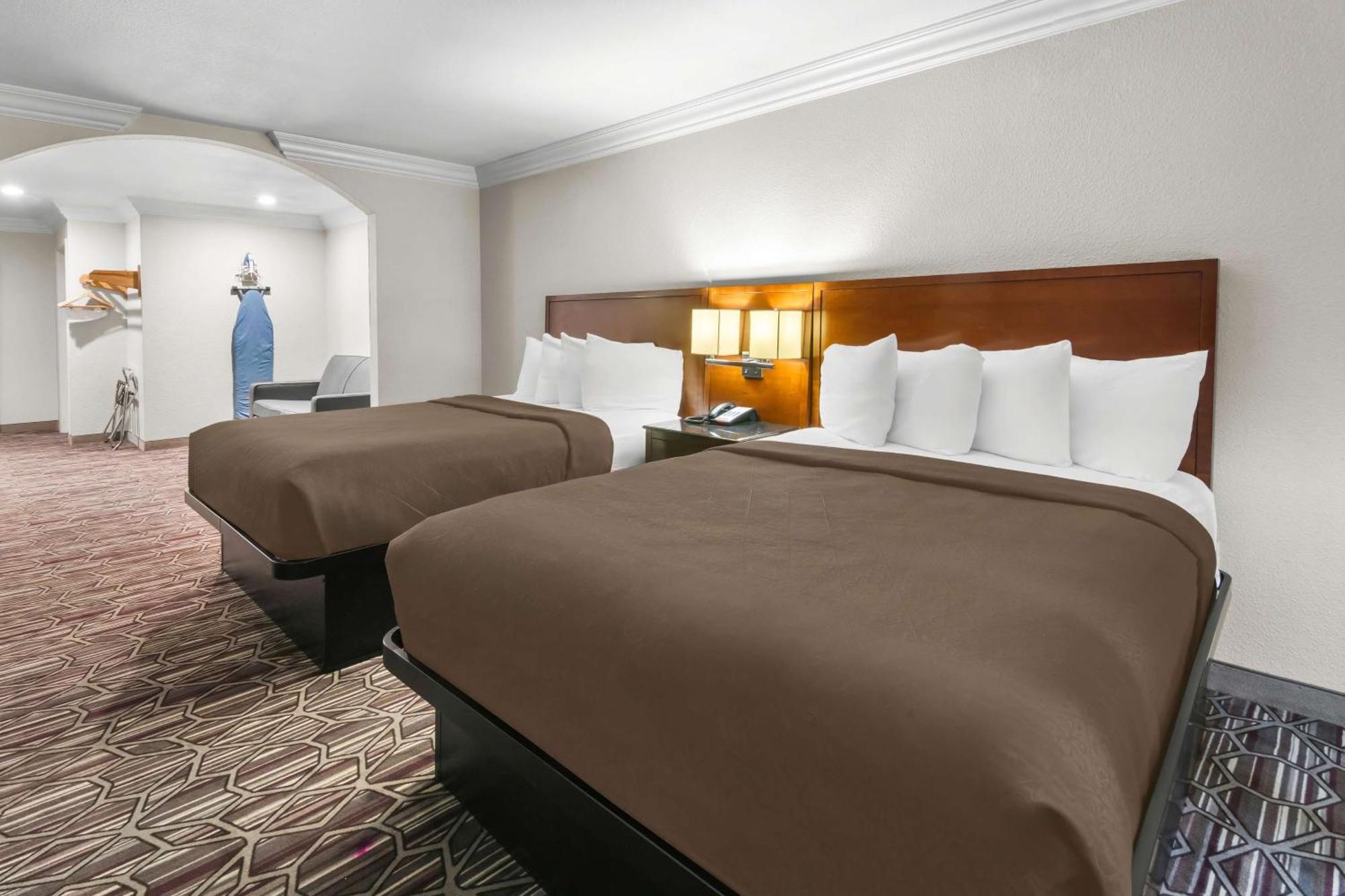 Surestay Plus By Best Western Fort Worth Benbrook Eksteriør billede