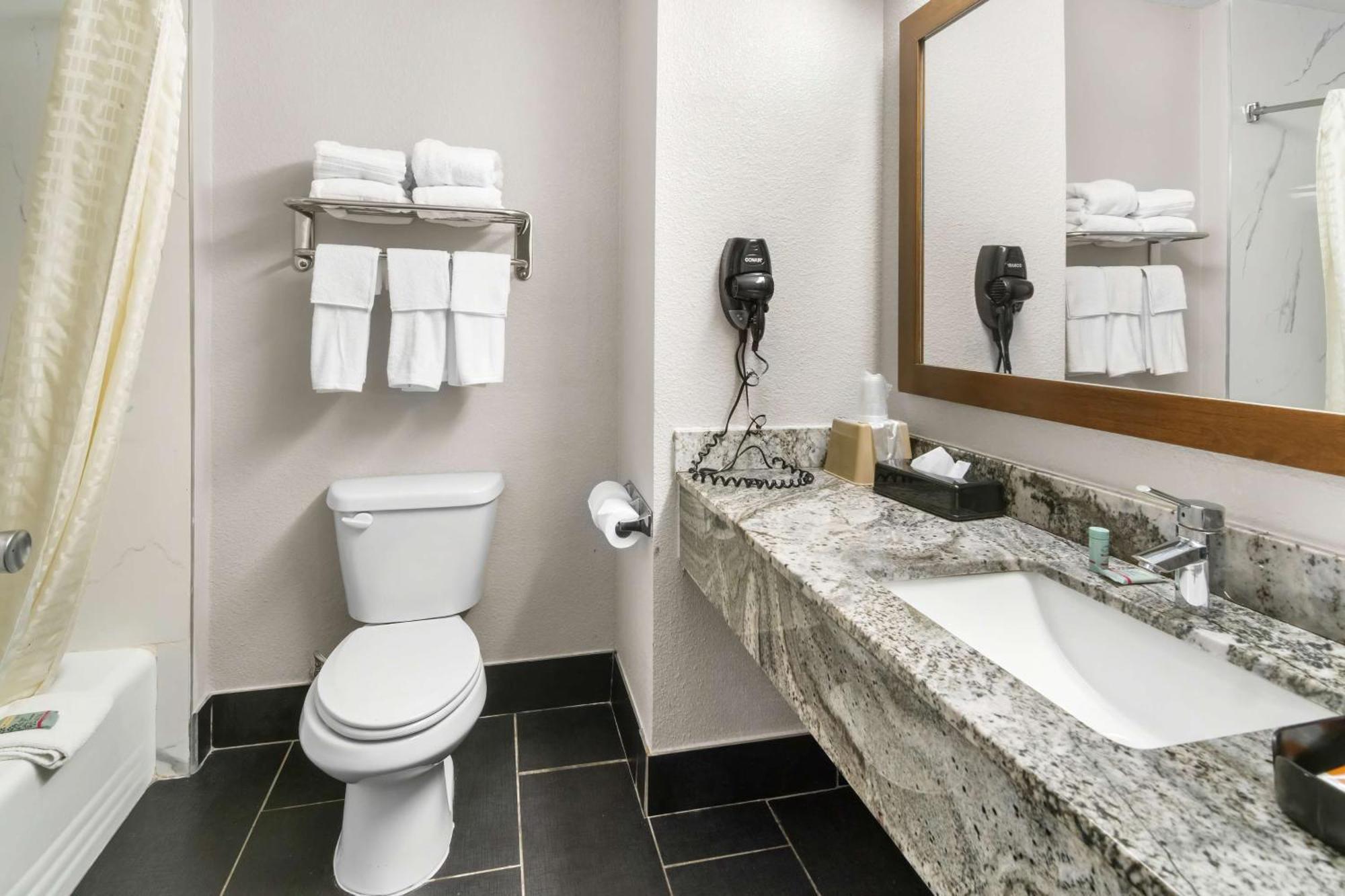 Surestay Plus By Best Western Fort Worth Benbrook Eksteriør billede