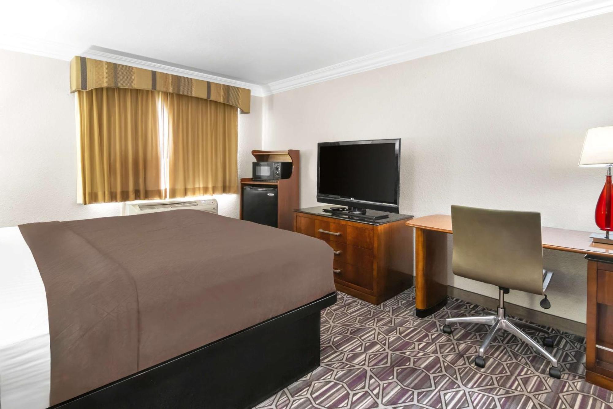 Surestay Plus By Best Western Fort Worth Benbrook Eksteriør billede