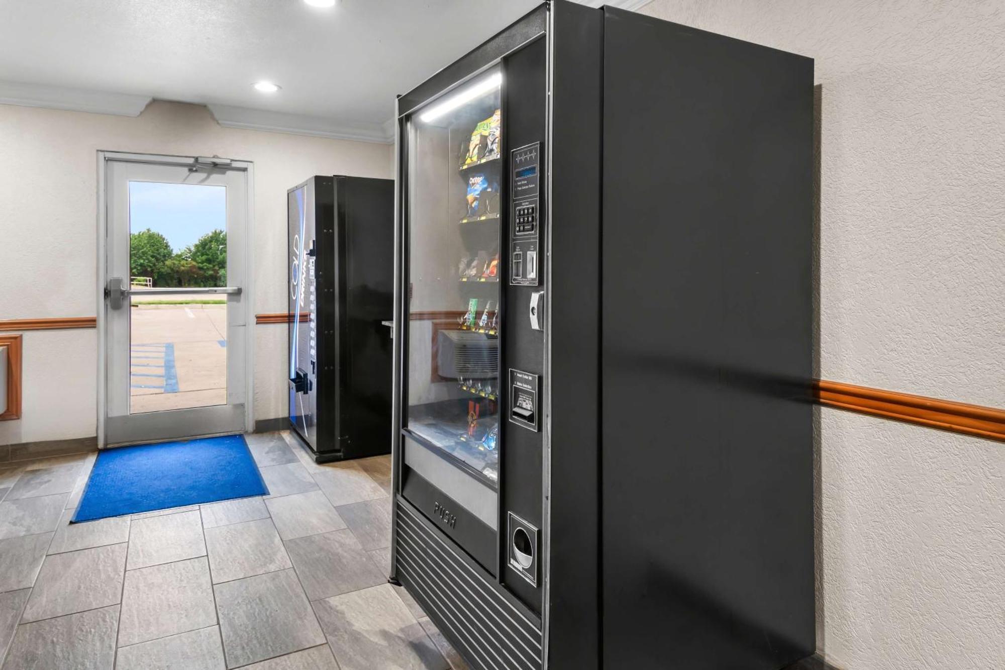 Surestay Plus By Best Western Fort Worth Benbrook Eksteriør billede