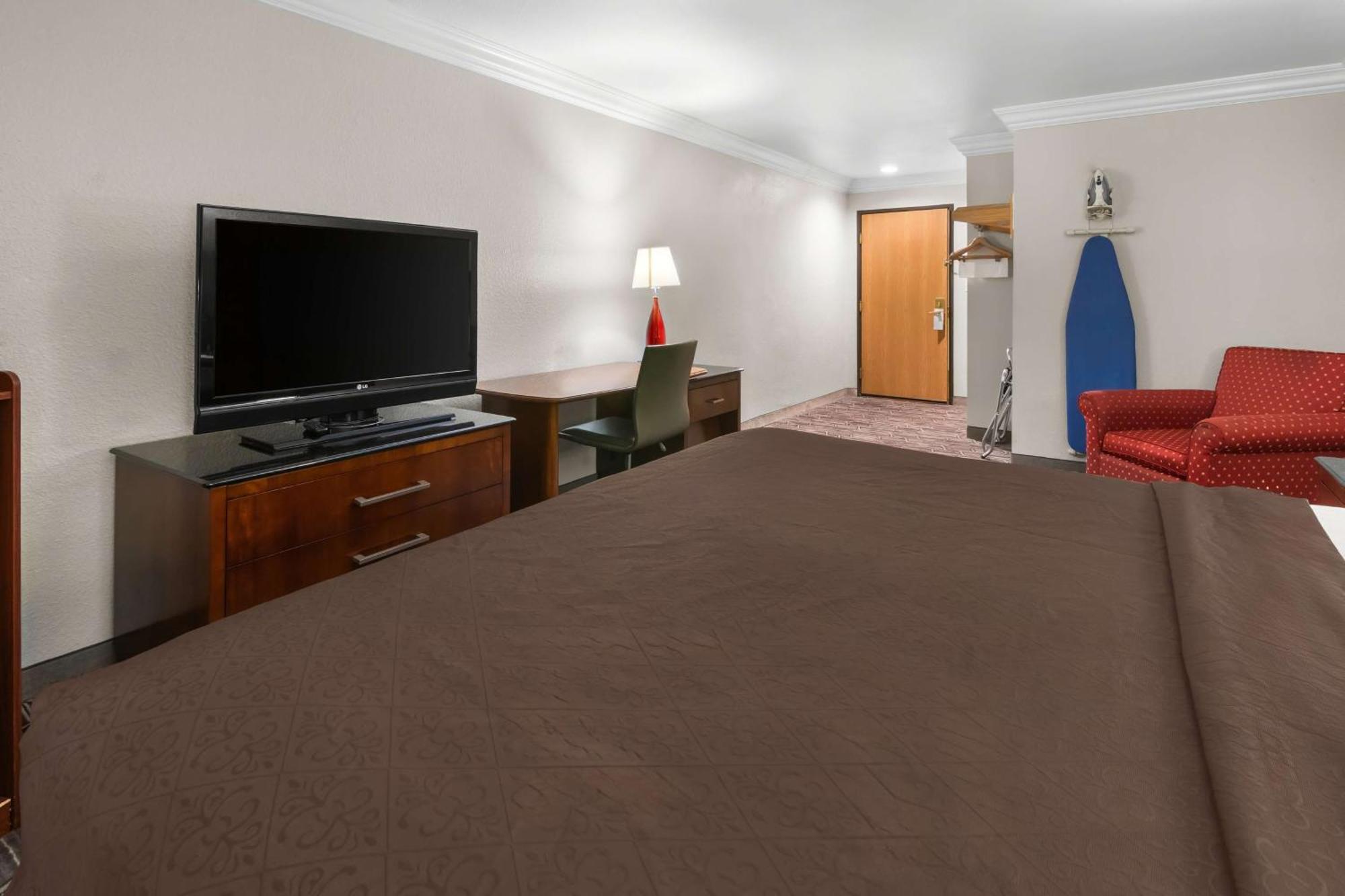 Surestay Plus By Best Western Fort Worth Benbrook Eksteriør billede